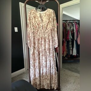 She + Sky Cream Floral Long Sleeve Maxi Dress